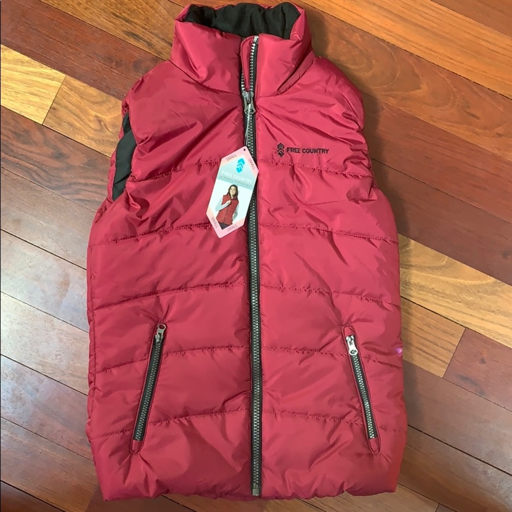 NWT - Free Country Puffer Vest!